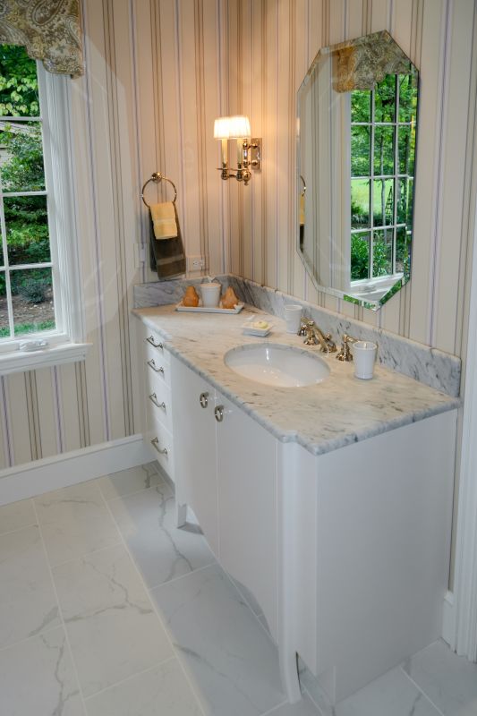 Elegant Bathroom Vanity